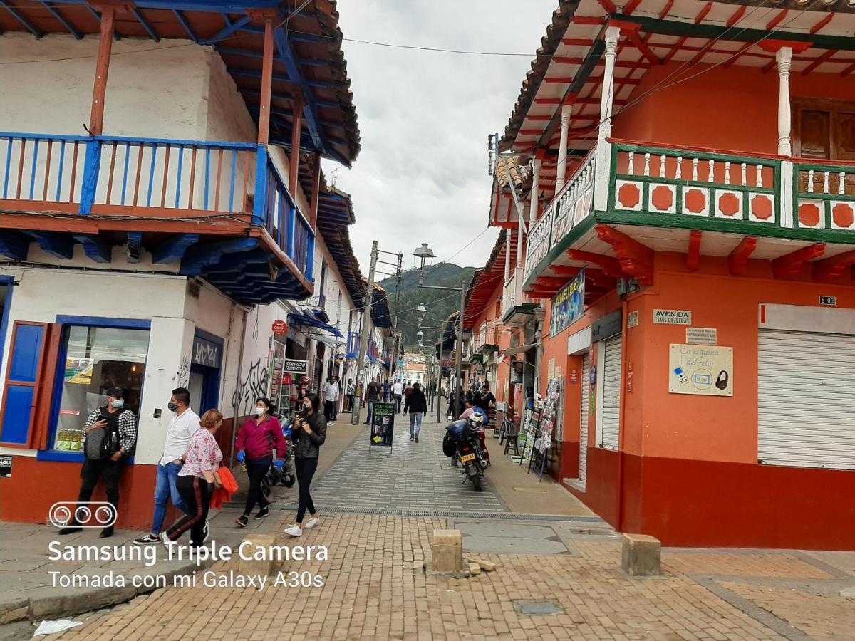 Apartamentos Turisticos El Zipa Zipaquirá Exteriör bild